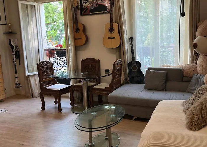 Beautiful 3-room, Porte Saint-cloud, Paryż